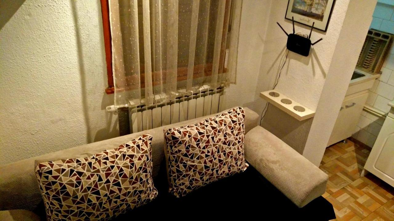 One Bedroom Apartment French Embassy 부쿠레슈티 외부 사진