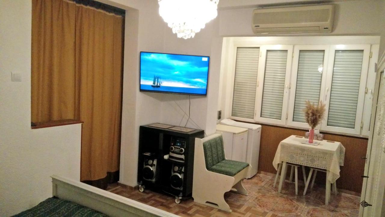 One Bedroom Apartment French Embassy 부쿠레슈티 외부 사진